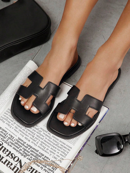 Women’s Casual Flat Sandals – Solid Color, Lightweight Summer Shoes for Travel & Everyday Wear